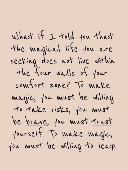 INTUITIVE LIVING 🖤