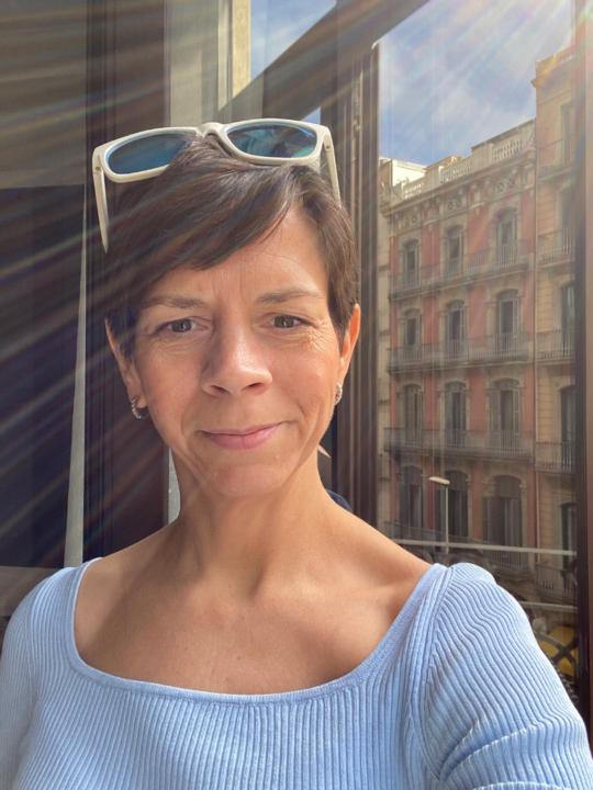 Nina B Thoresen