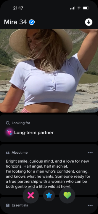 Challenge 1: What do you guys read in her profile?