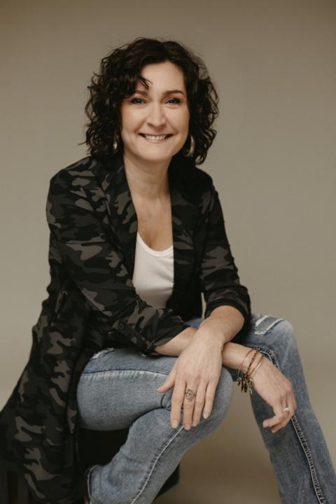 Deb Murias