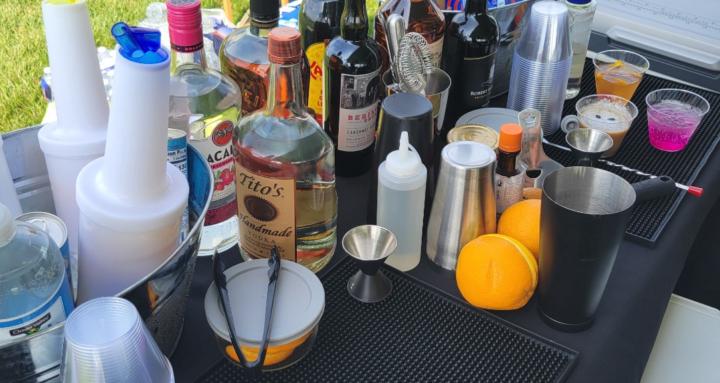 Shaken & Stirred bartending