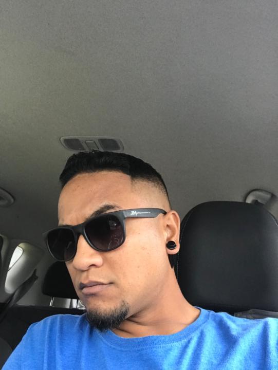 Alakahi Salvador neula