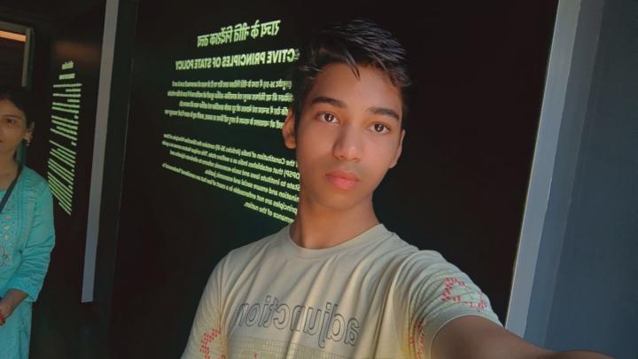 Gitesh Here