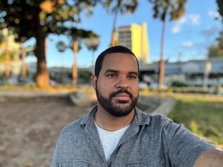 Esdras santiago Luzon