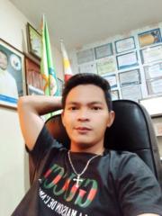 Aljhon Sia