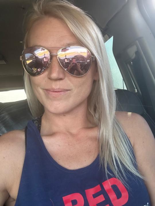 Chelsea Leigh