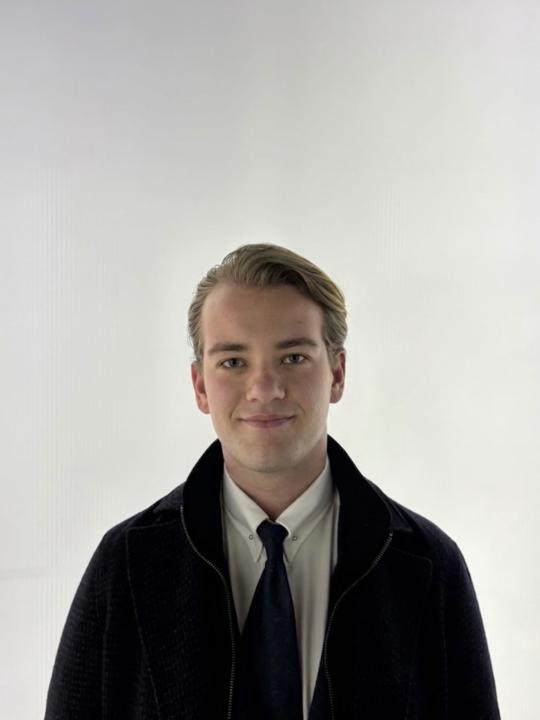 Adrian Holmlund