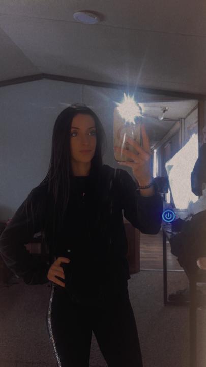 23 w/ 2 daughters ages 3 & 1🫶🏻