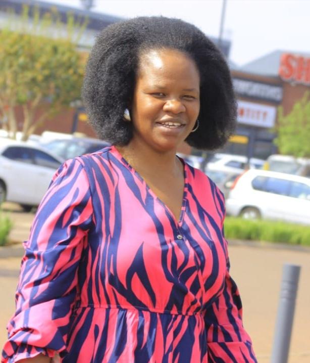 Esther Nkosi