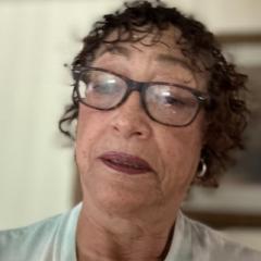 Evelyn DeAngelis