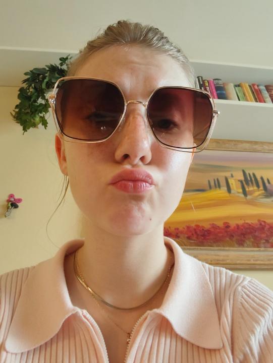Naya Moeller