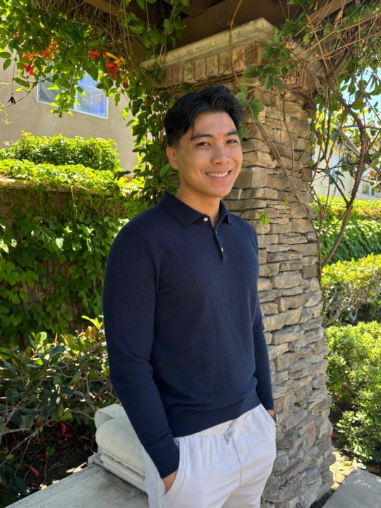 Derek Laureola