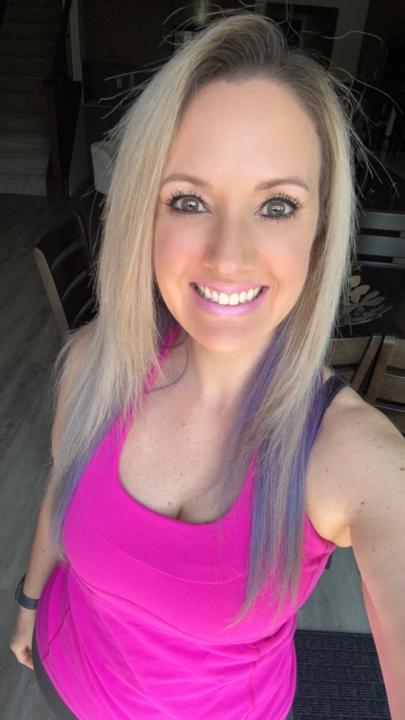Lindsay Dvornik