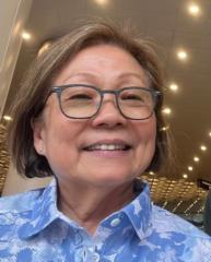 Tay Kim moi