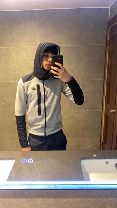 Iñigo Mella