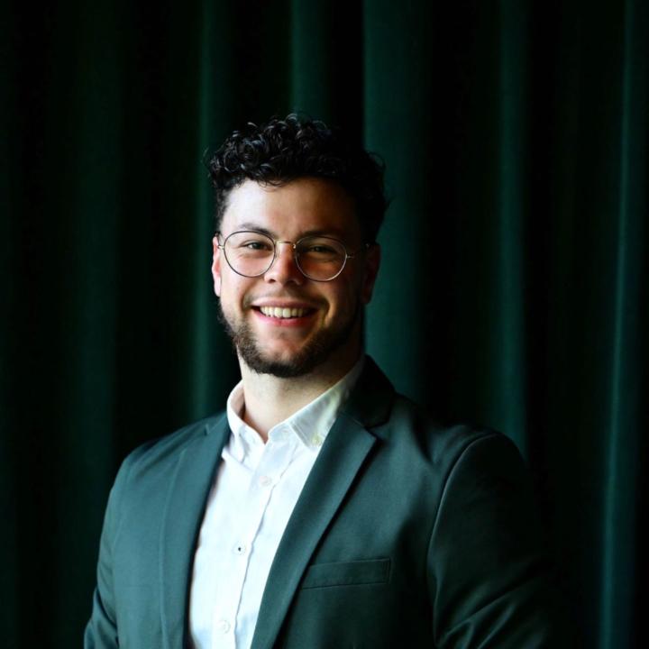 Ishak Selek