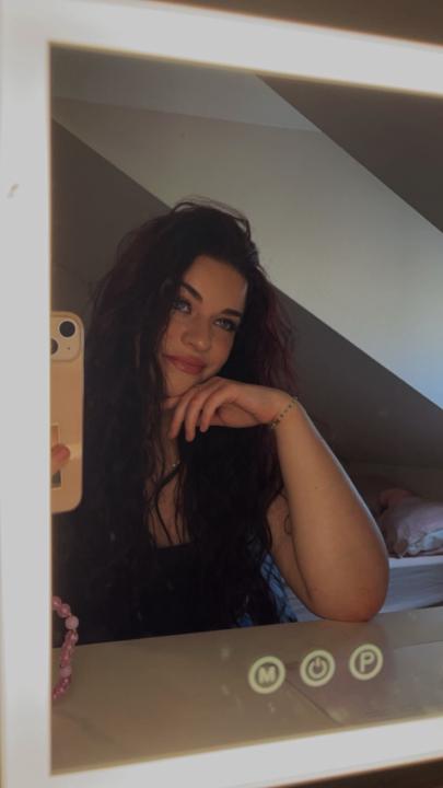 Jouen Selya