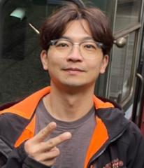 郁仁 黃