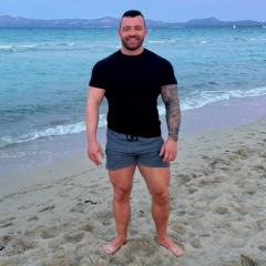 Simon Horton