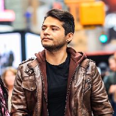 Cai Cruz