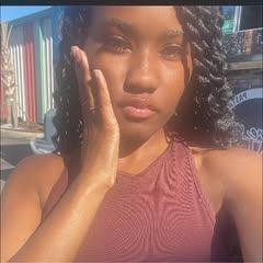 ZNaryia Oliver