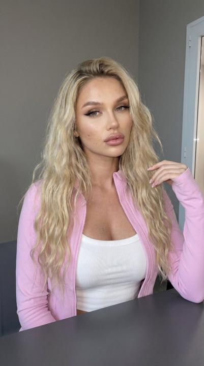 Vivi Rae