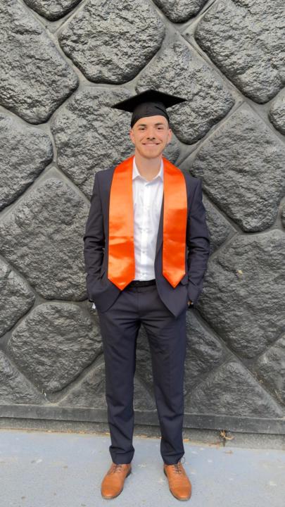 Ma petite fierté personnelle ! Graduate 👨‍🎓 