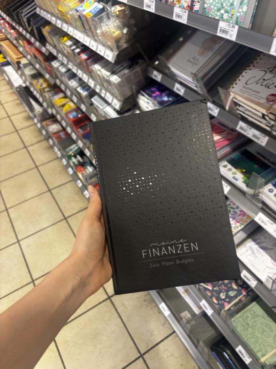 Mentoren-Mittwoch: Ich stand gestern im Schreibwarenhandel und musste kurz innehalten. 💜