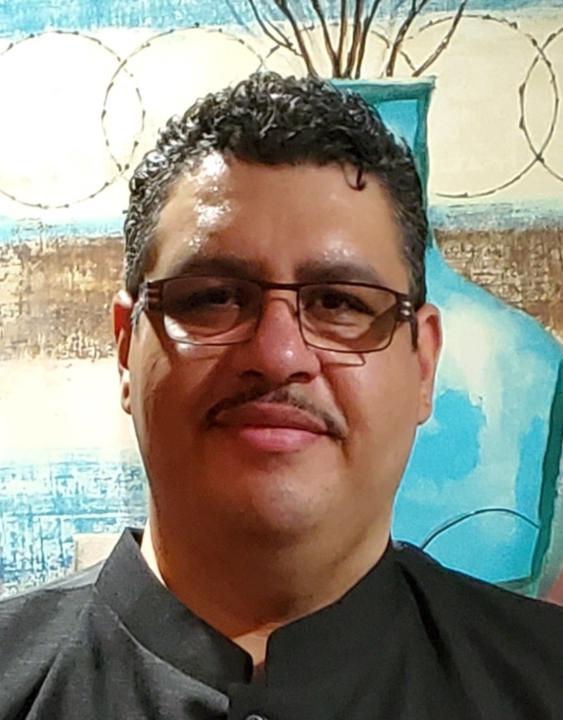 Erik Ayala