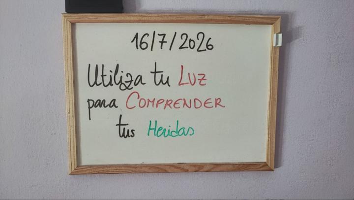 UTILIZA TU LUZ PARA COMPRENDER TUS HERIDAS