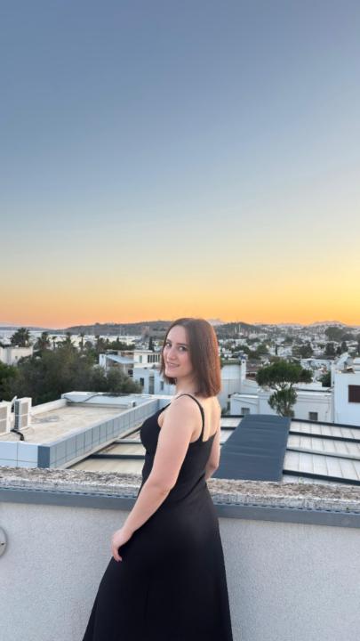 Esra Kirazlı