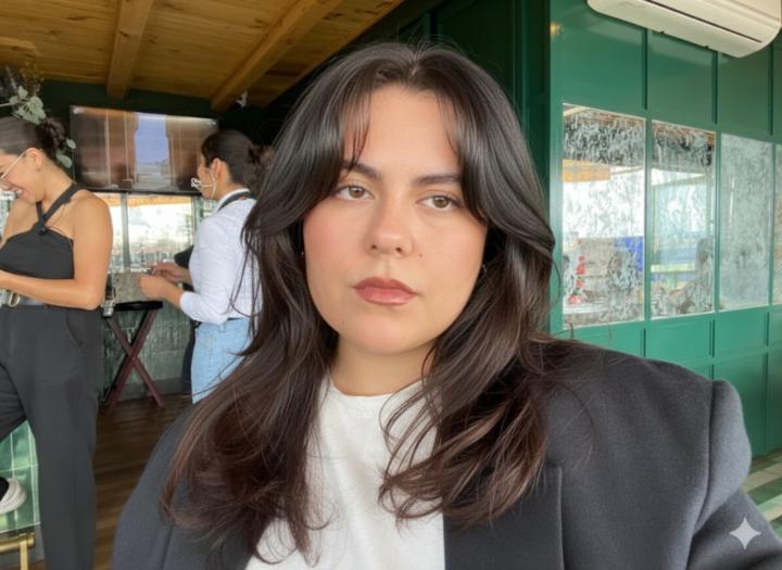 Alejandra De la Torre