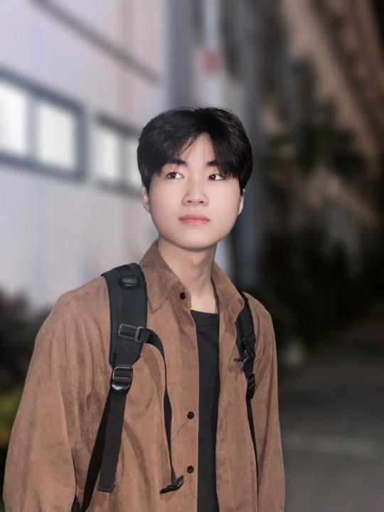 Quang Nguyễn