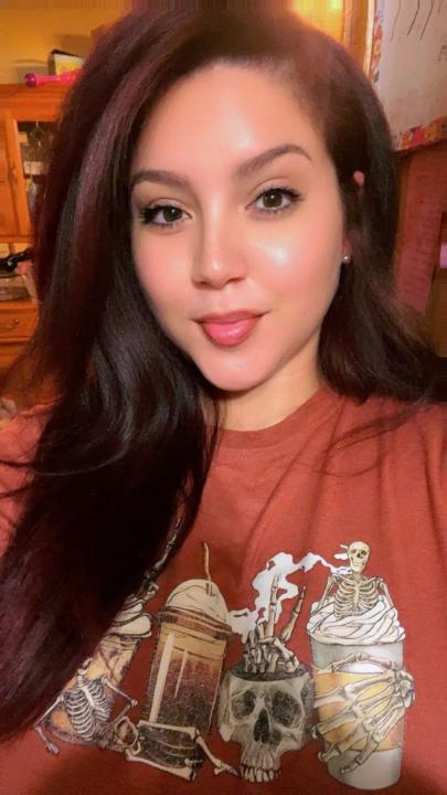 Layla Cruz