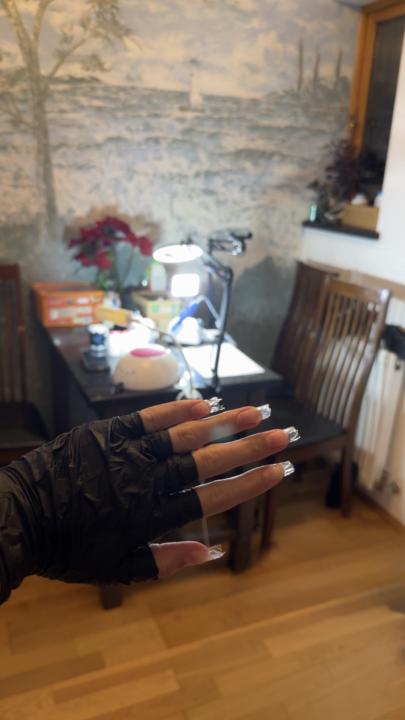 What kind of nail content do you want to see more of here? ✨