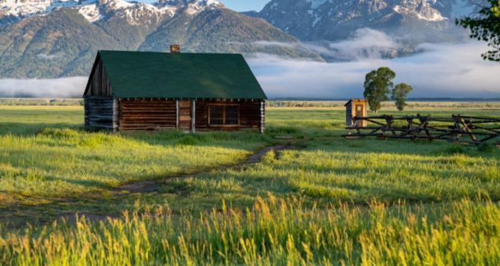 Self-reliant Homestead Living