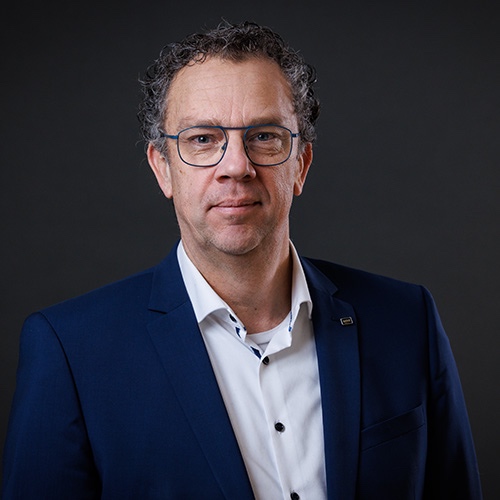 Peter Faling