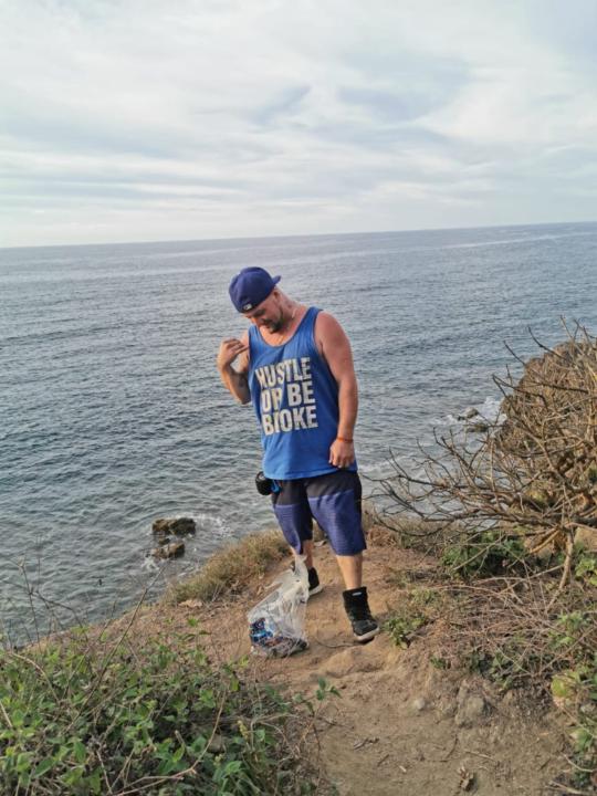 Johnatan Le bars brown