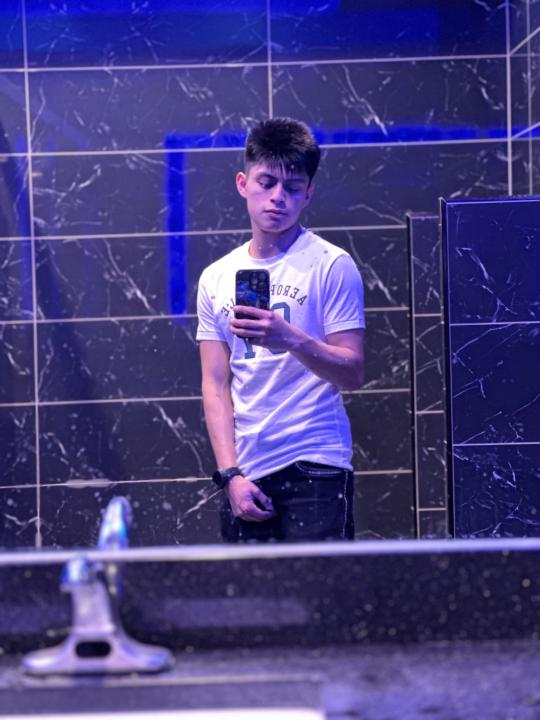 Jhostin Lopez
