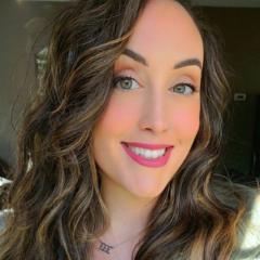 Leah Manoni