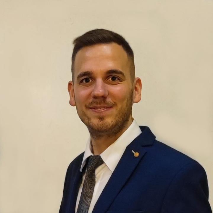 Dávid Dobos