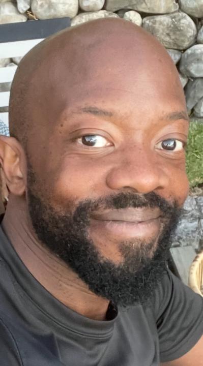 Elroy Thomas