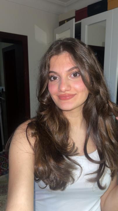 Naya Şakakçı