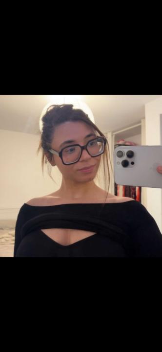 Chloe Faucon