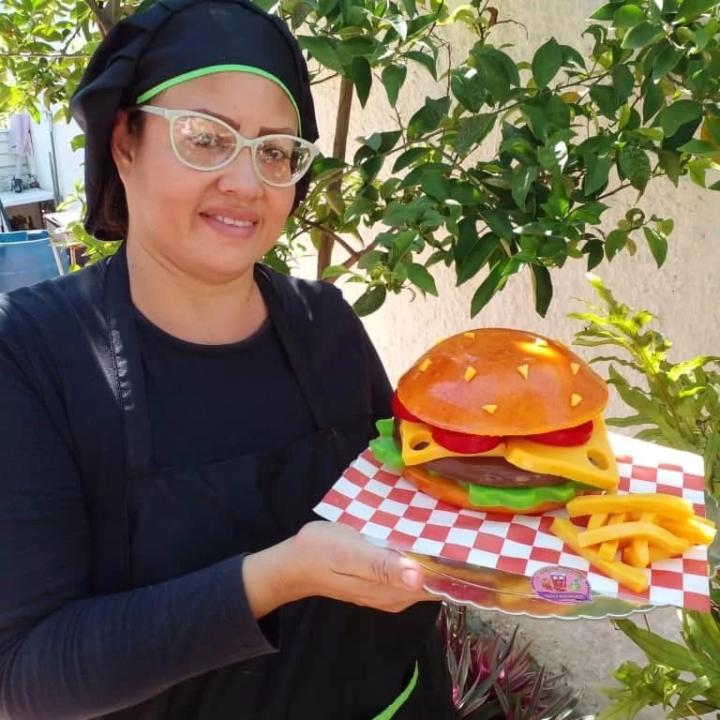 Doris González