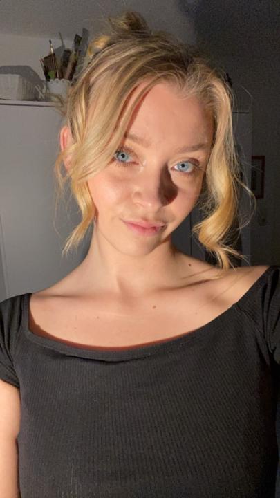 Alina Zogel