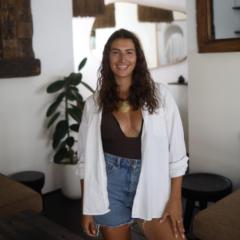 Laura B