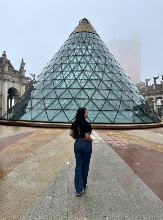 Suren T