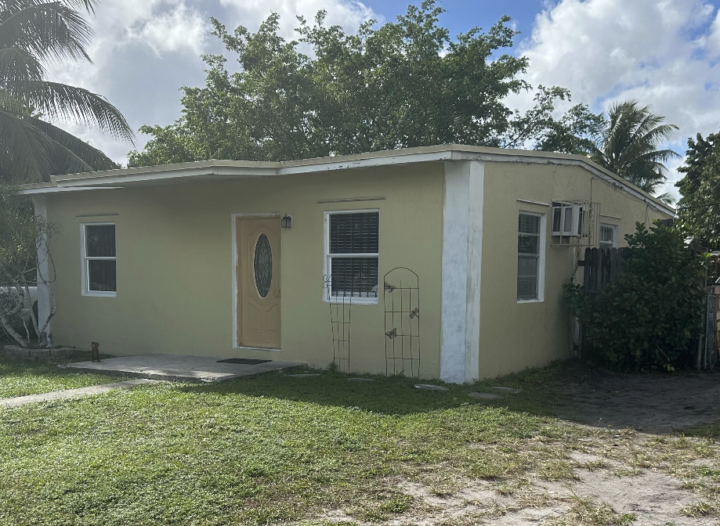 16400 NW 23rd Ct, Miami Gardens, FL 33054