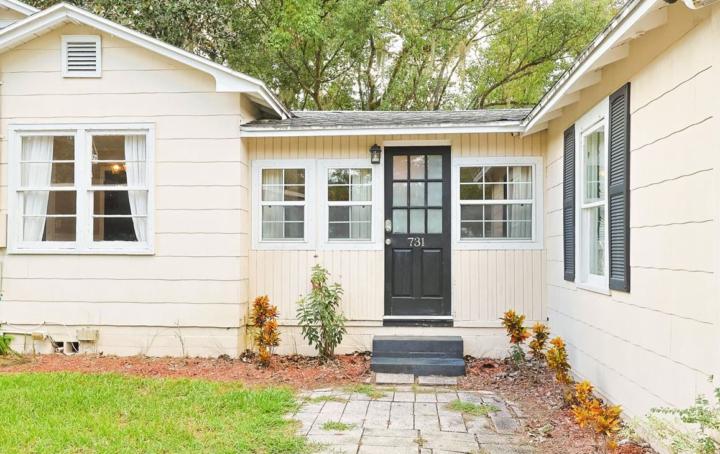 VIP Deals! - 3/2 SFH in Deland, FL!